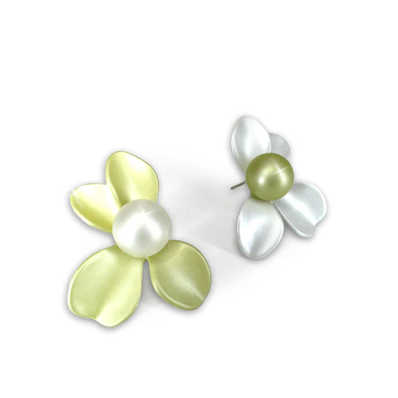 Spring Posey Green White Earrings